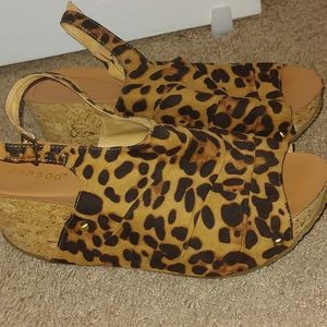Leopard wedge heel